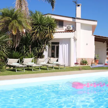 Edri House - Con Piscina Willa